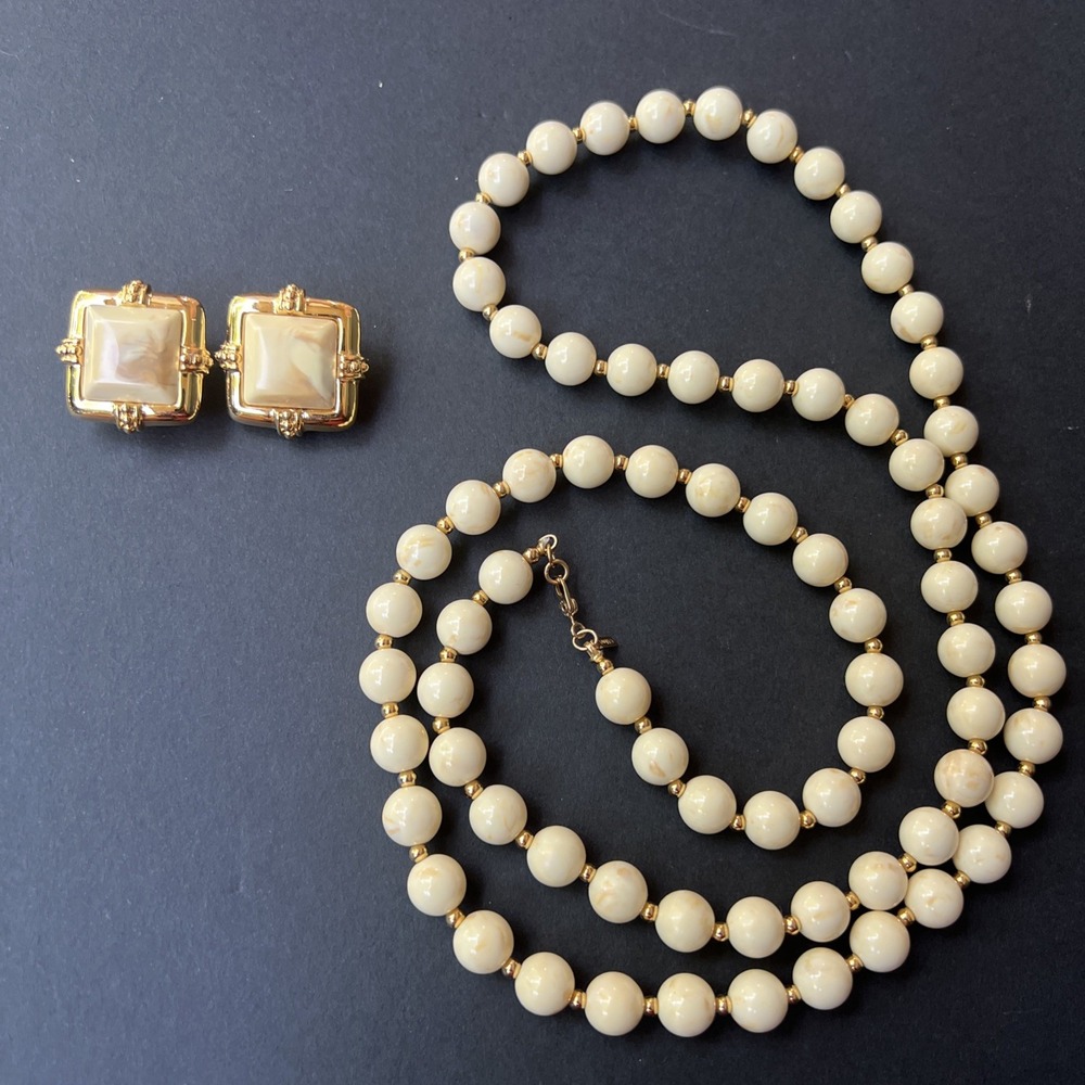 VTG Monet Marbled Ivory Bead Necklace & Clip Earrings Gold Tone Signed Set